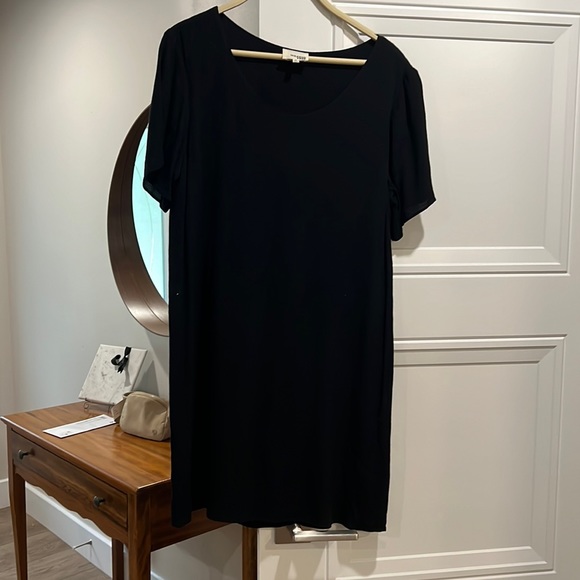 Black dress, Aritzia, size medium - Picture 1 of 1